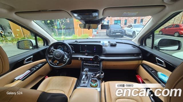 Kia Carnival 2021 — Фото 6/14
