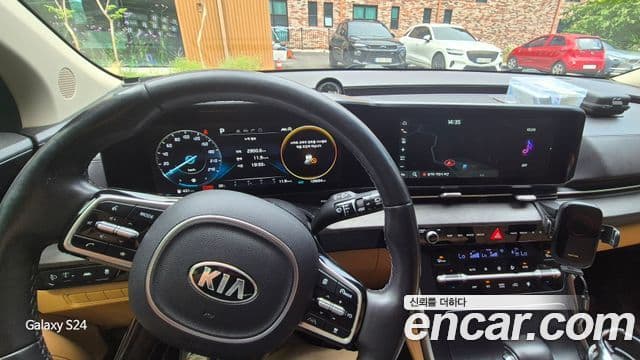Kia Carnival 2021 — Фото 7/14