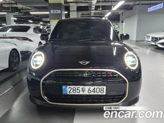 Mini Cooper S 2025 — ფოტო 2/20