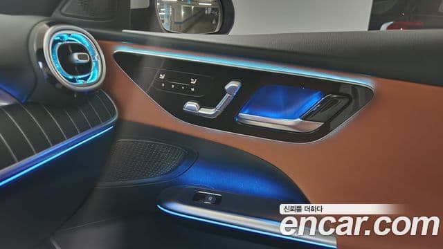 Mercedes-Benz C-Class 2025 — ფოტო 17/20