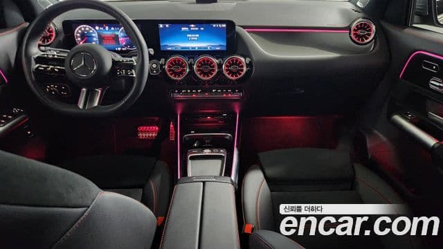 Mercedes-Benz GLA-Class 2025 — ფოტო 6/20