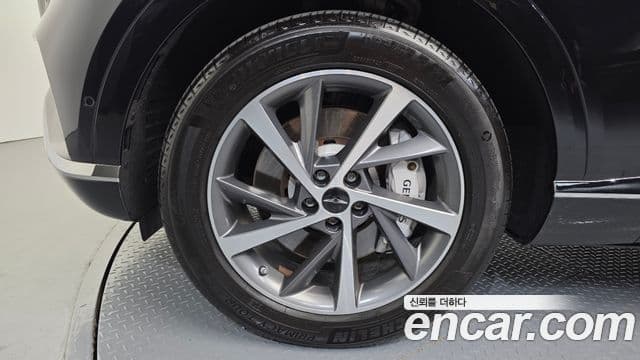 Genesis GV80 2023 — Photo 15/30