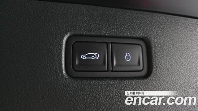Genesis GV80 2023 — Photo 18/30