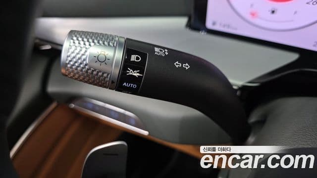 Genesis GV80 2023 — Photo 13/30