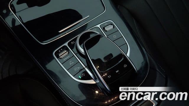 Mercedes-Benz E-Class 2019 — ფოტო 9/20