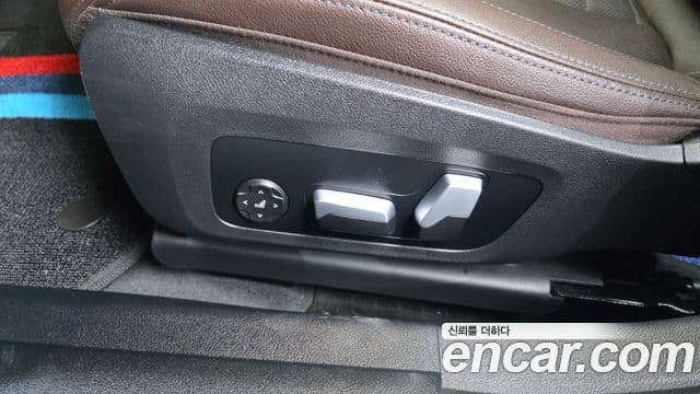 BMW 4 Series 2023 — Photo 12/39