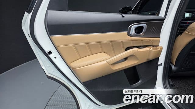 Kia Sorento 2024 — Photo 2/41