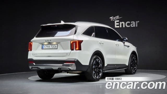 Kia Sorento 2023 — Şəkil 2/20