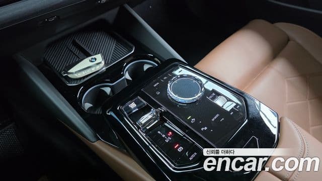 BMW 5 Series 2023 — Şəkil 9/20