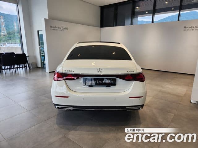 Mercedes-Benz E-Class 2025 — Фото 10/20