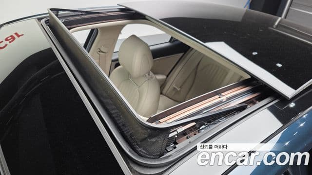 Genesis G70 2021 — ფოტო 19/20