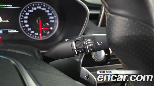 Genesis G70 2020 — ფოტო 18/20
