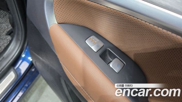 Genesis G70 2020 — ფოტო 19/20