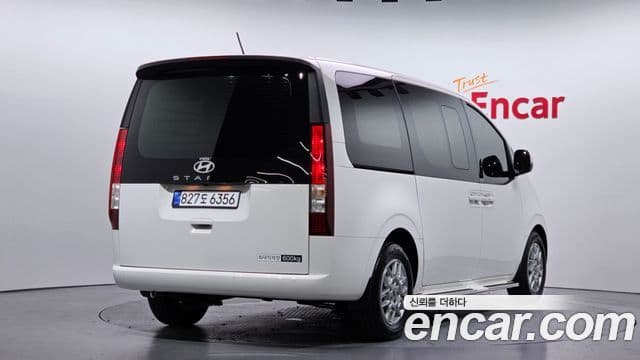 Hyundai Staria 2025 — Şəkil 1/20
