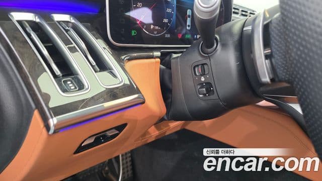 Mercedes-Benz S-Class 2021 — ფოტო 19/20