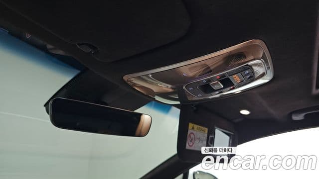 Genesis Electrified G80 2020 — ფოტო 17/20