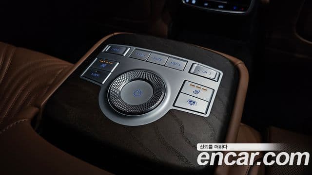 Genesis Electrified G80 2020 — ფოტო 19/20