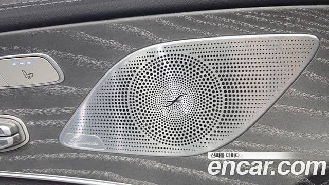 Mercedes-Benz CLS-Class 2021 — Photo 12/32