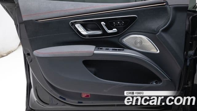 Mercedes-Benz EQS 2022 — ფოტო 17/20