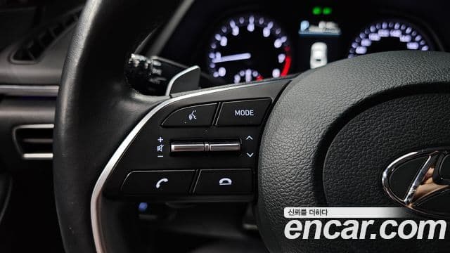 Hyundai Sonata Hybrid 2021 — Şəkil 28/35