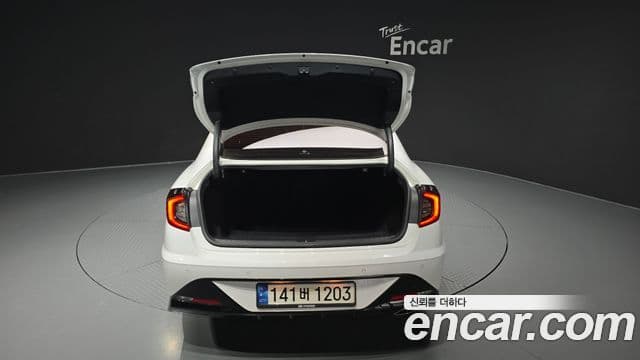 Hyundai Sonata Hybrid 2021 — Şəkil 19/35