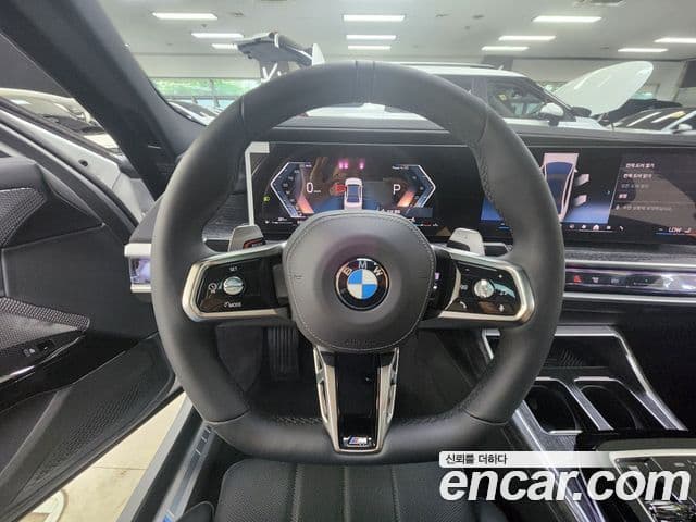 BMW 7 Series 2026 — ფოტო 8/20