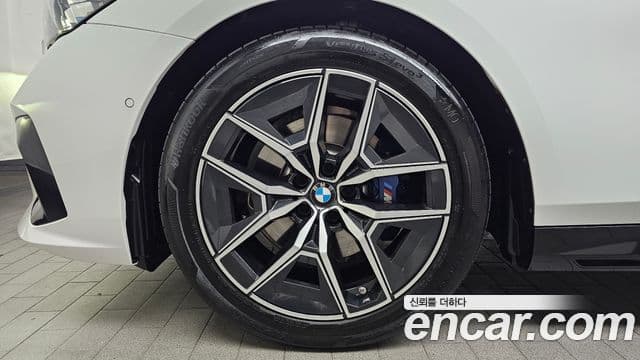 BMW 5 Series 2025 — Şəkil 5/20