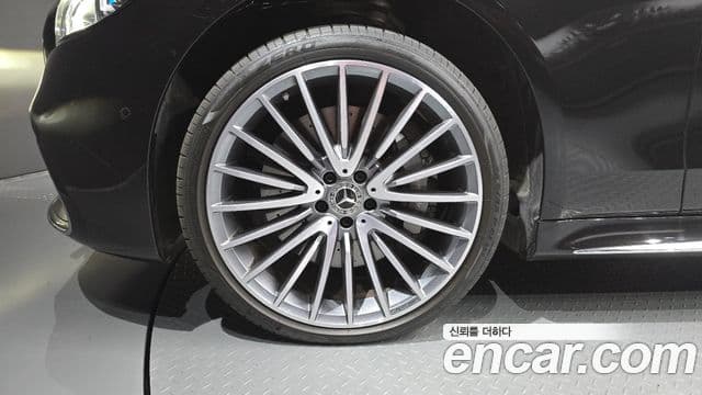 Mercedes-Benz S-Class 2025 — ფოტო 5/20