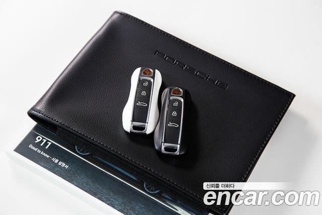 Porsche 911 2020 — Photo 4/20