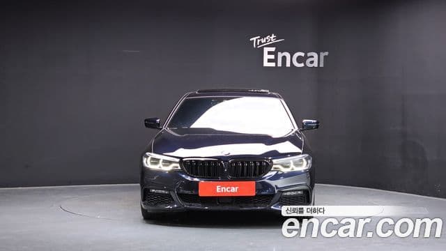 BMW 5 Series 2019 — ფოტო 3/20