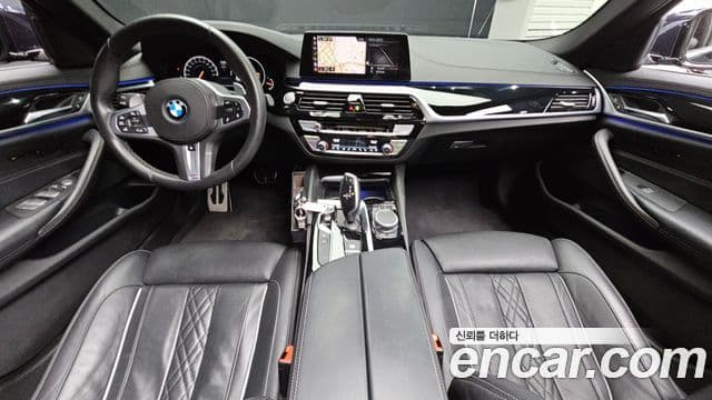 BMW 5 Series 2019 — ფოტო 7/20