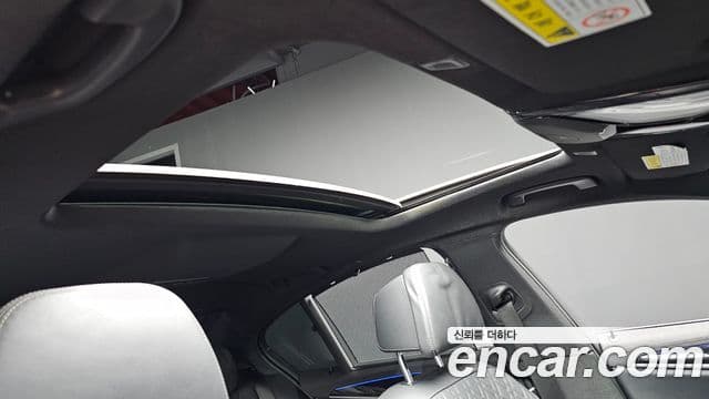 BMW 5 Series 2019 — ფოტო 19/20
