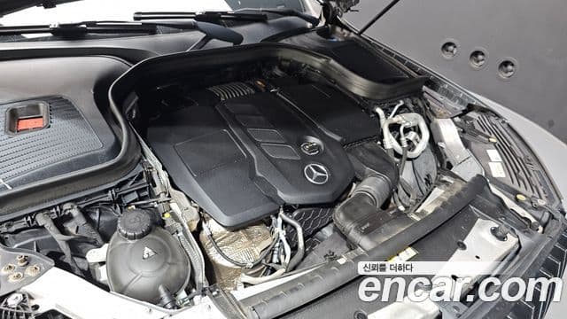 Mercedes-Benz GLC-Class 2021 — Şəkil 6/20