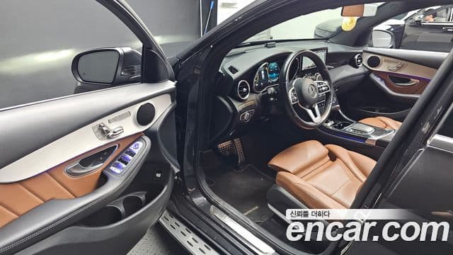 Mercedes-Benz GLC-Class 2021 — Şəkil 10/20