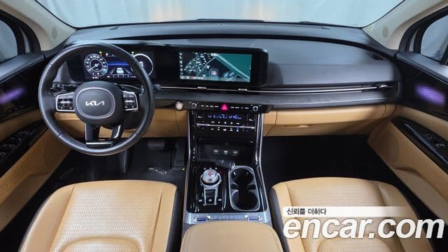 Kia Carnival 2023 — ფოტო 7/20