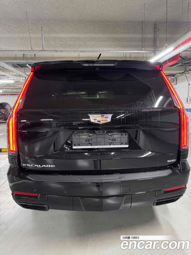 Cadillac Escalade 2026 — ფოტო 3/10