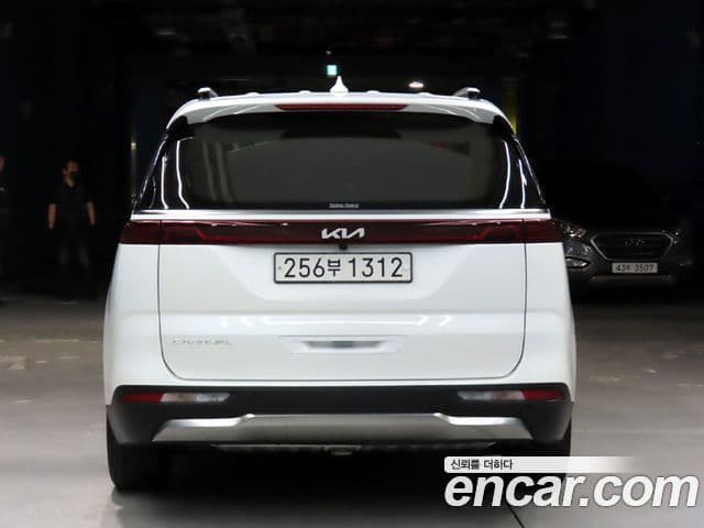 Kia Carnival 2022 — Фото 2/20