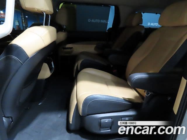 Kia Carnival 2022 — Фото 10/20