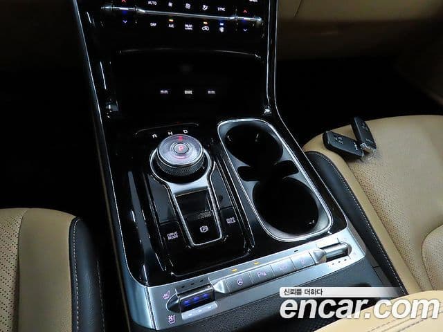 Kia Carnival 2022 — Фото 13/20