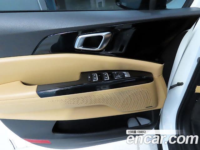 Kia Carnival 2022 — Фото 14/20
