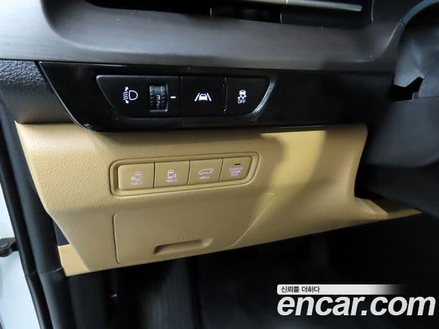Kia Carnival 2022 — Фото 15/20
