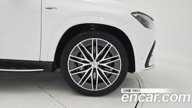 Mercedes-Benz GLE-Class 2025 — Photo 10/18