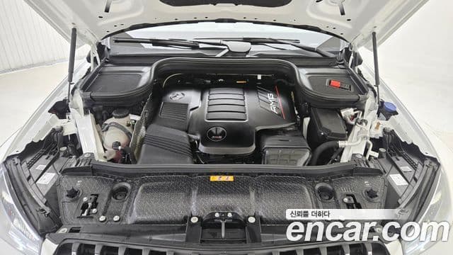 Mercedes-Benz GLE-Class 2025 — Photo 8/18