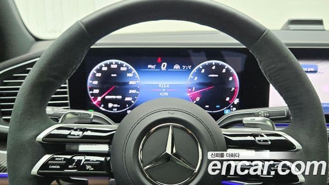 Mercedes-Benz GLE-Class 2025 — Photo 12/18