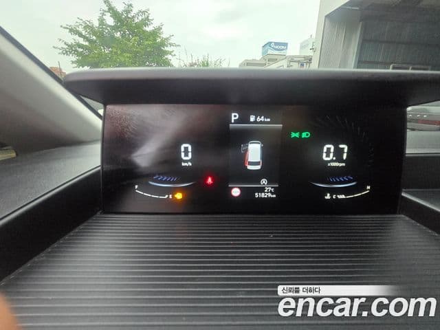 Hyundai Staria 2023 — ფოტო 7/15