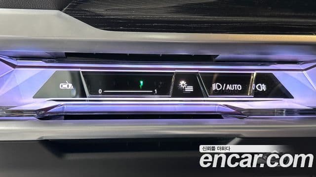 BMW 7 Series 2025 — Фото 13/20