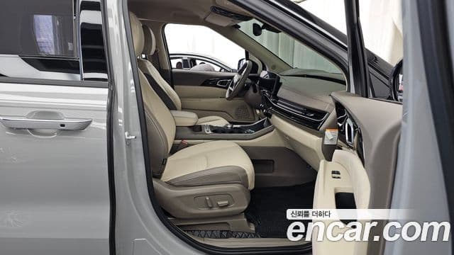 Kia Carnival 2024 — Фото 11/20