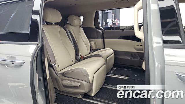 Kia Carnival 2024 — Фото 12/20