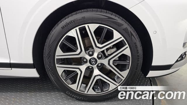 Hyundai Grandeur Hybrid 2022 — Şəkil 25/32
