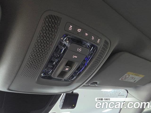 Mercedes-Benz GLE-Class 2023 — Фото 17/20